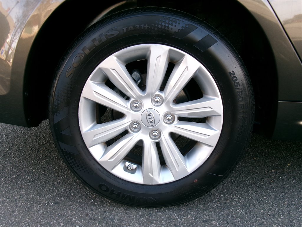 2010 Kia Optima - $6,995