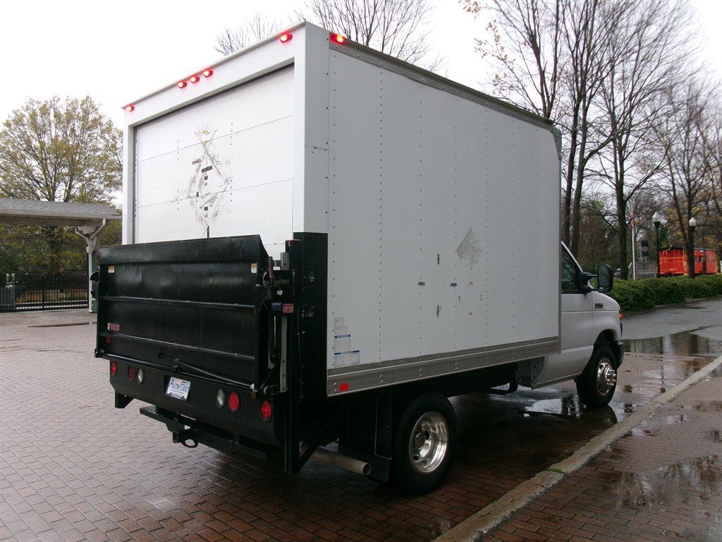 2017 Ford E-350 - $28,000