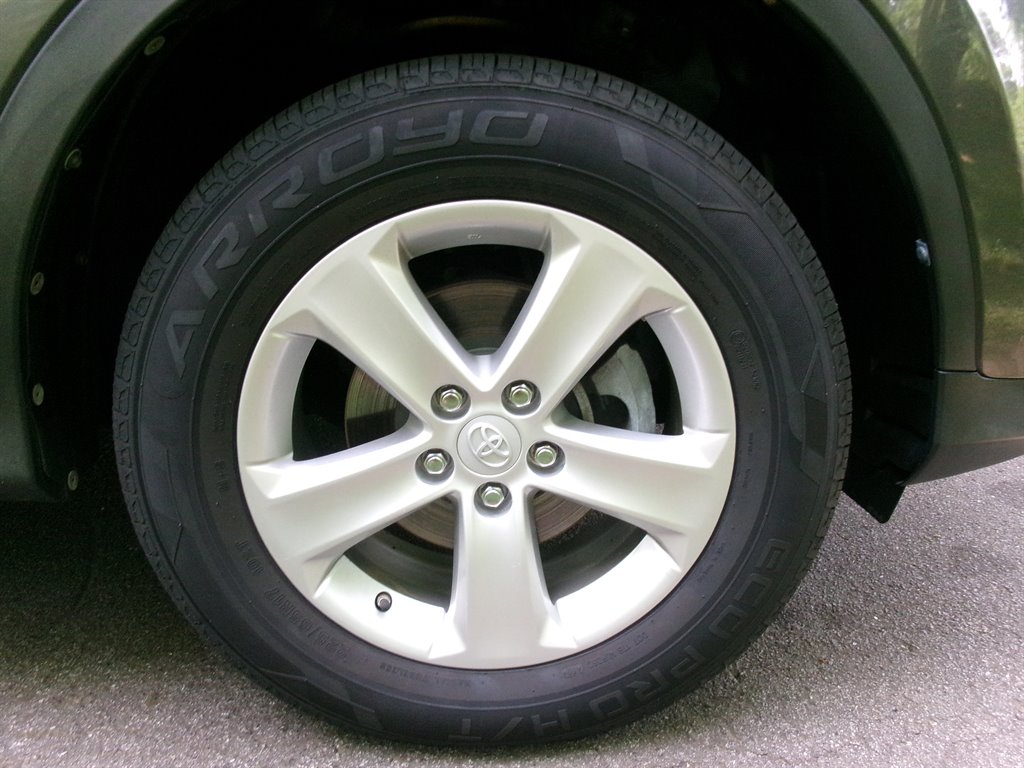 2013 Toyota RAV4 - $13,995