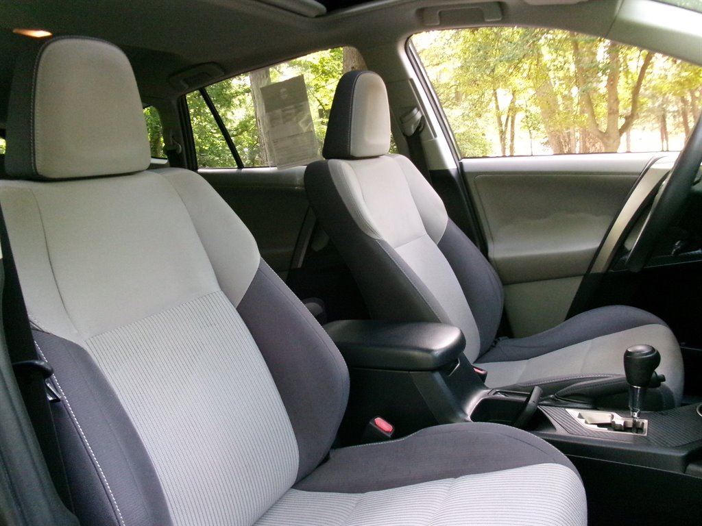 2013 Toyota RAV4 - $13,995