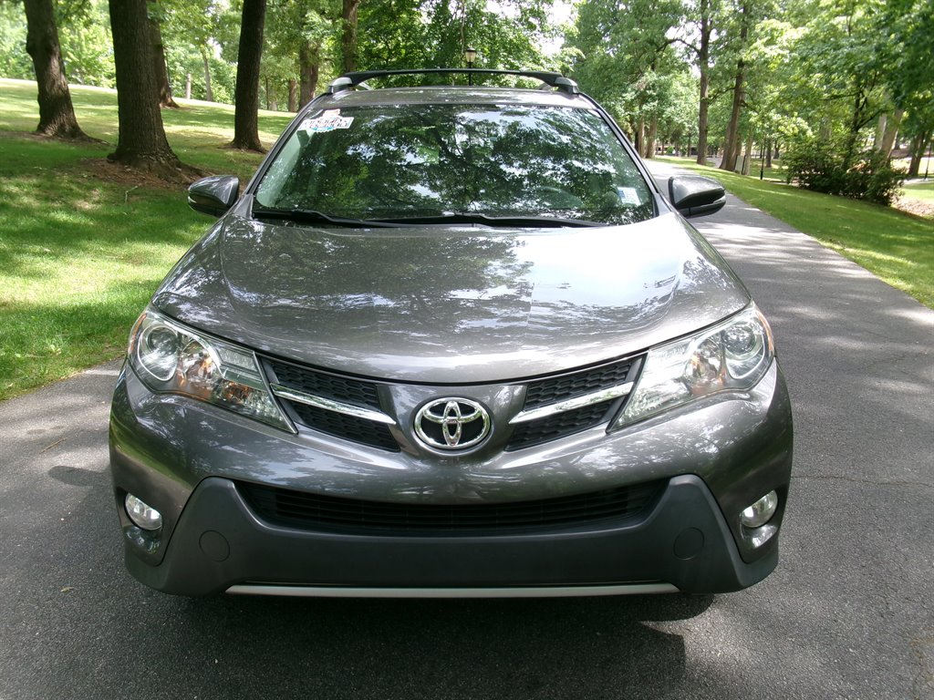 2013 Toyota RAV4 - $13,995