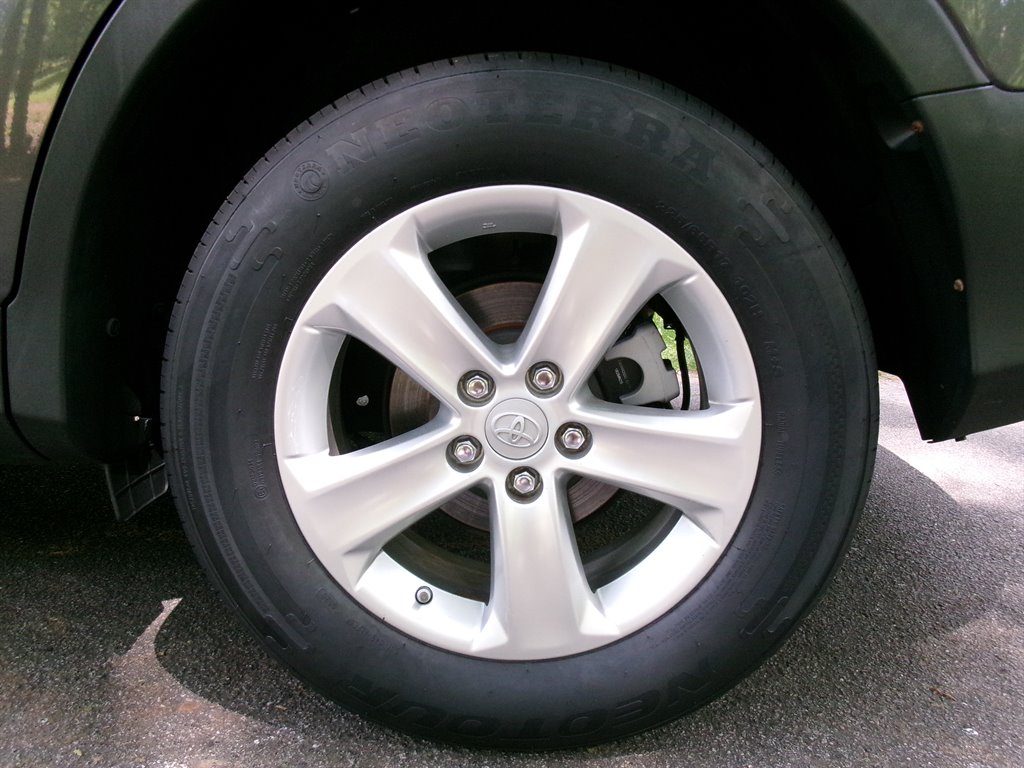 2013 Toyota RAV4 - $13,995