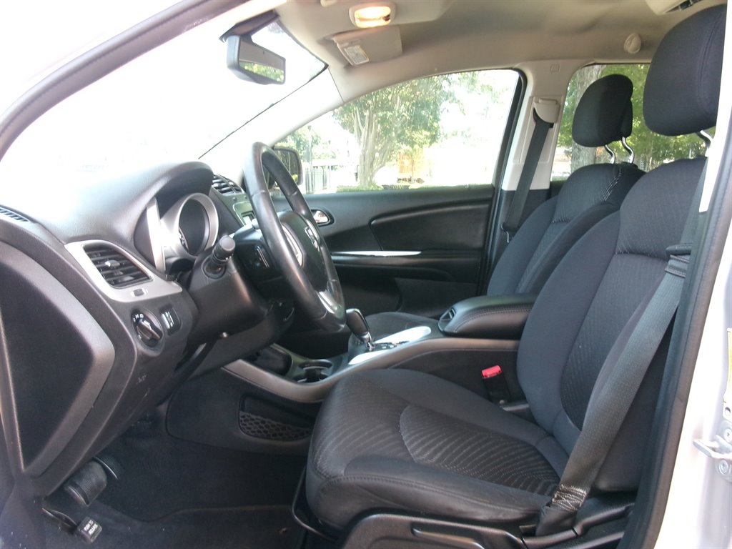 2013 Dodge Journey - $6,995