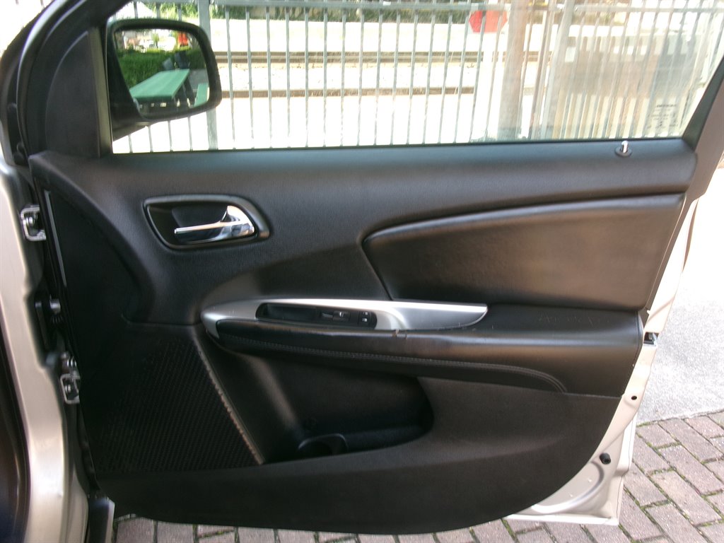 2013 Dodge Journey - $6,995