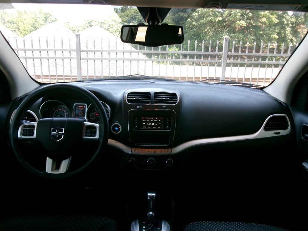 2013 Dodge Journey - $6,995