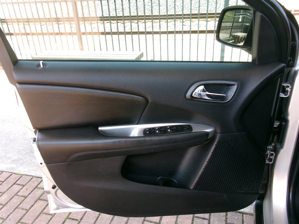 2013 Dodge Journey - $6,995