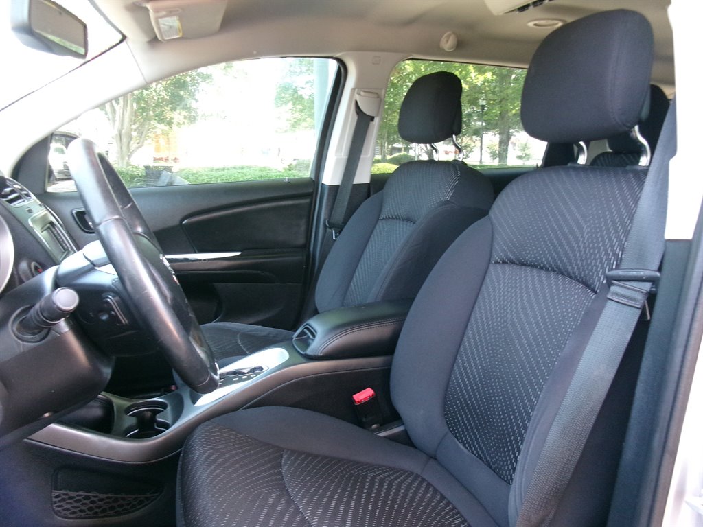 2013 Dodge Journey - $6,995