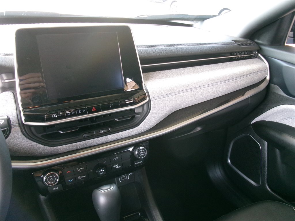 2025 Jeep Compass - $23,995
