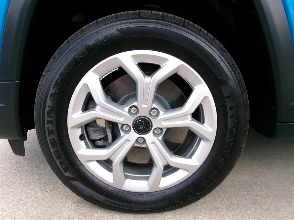 2025 Jeep Compass - $23,995