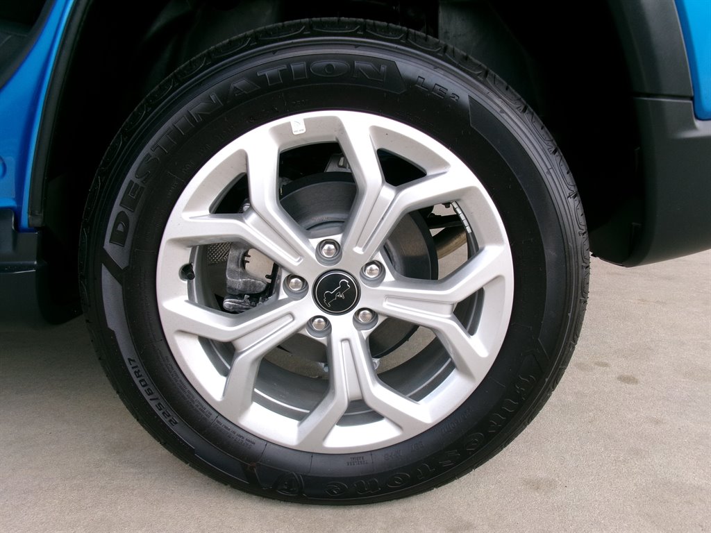 2025 Jeep Compass - $23,995