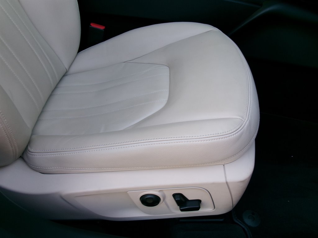 2016 Maserati Ghibli - $18,995