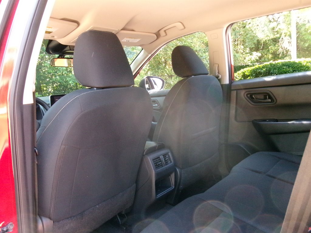 2024 Nissan Rogue - $22,995