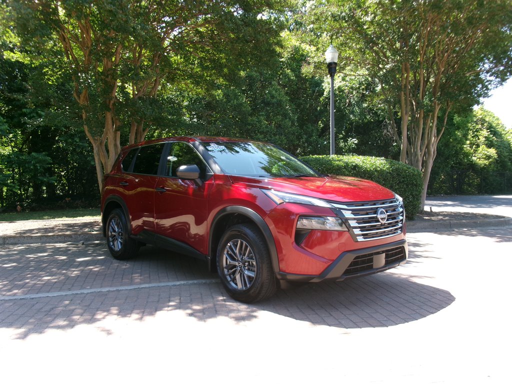 2024 Nissan Rogue - $22,995