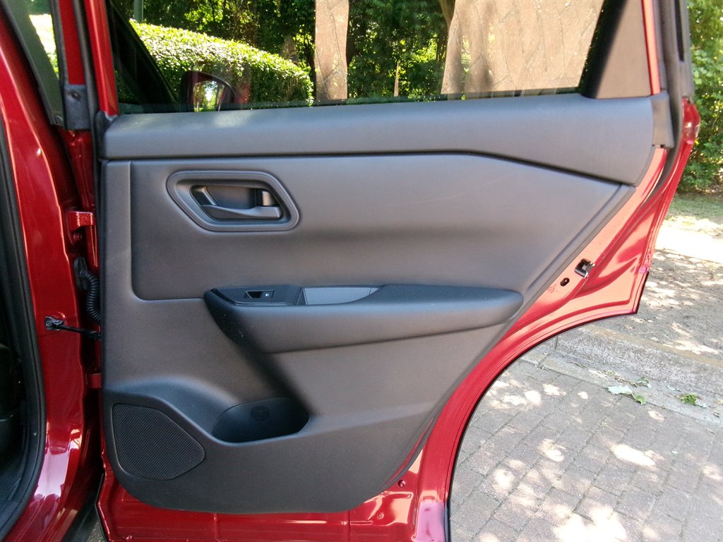 2024 Nissan Rogue - $22,995