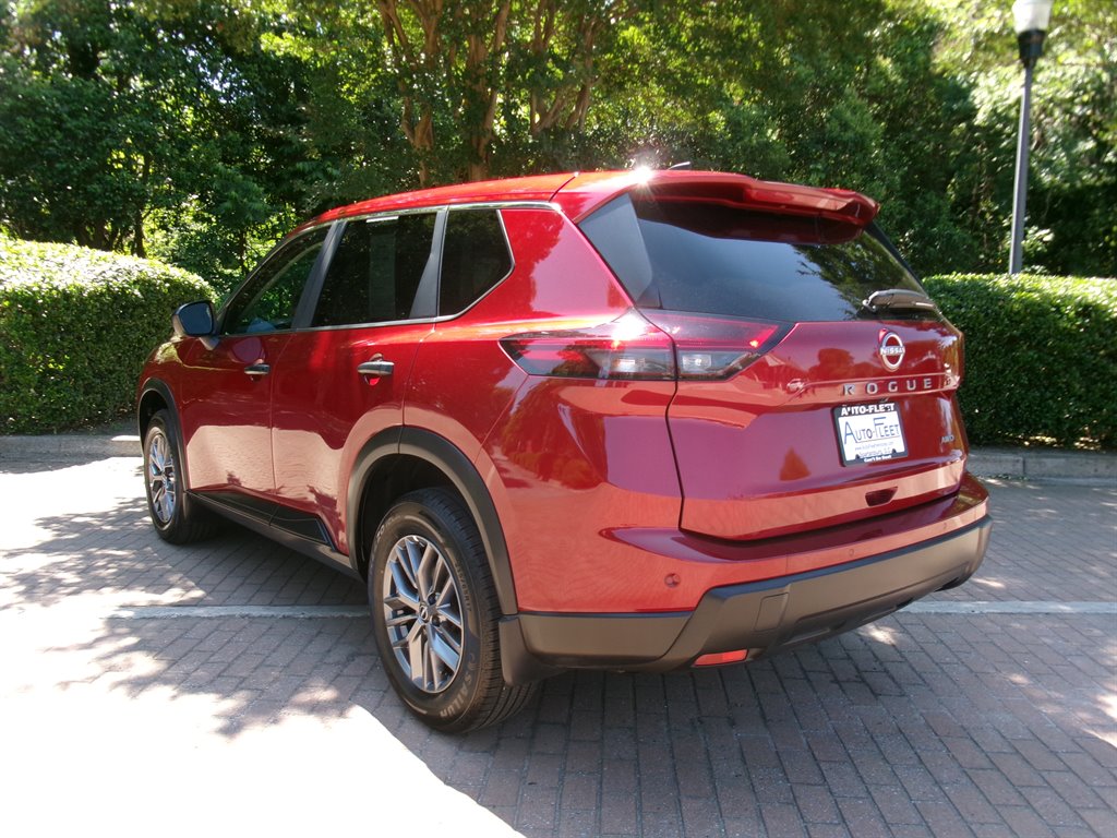 2024 Nissan Rogue - $22,995