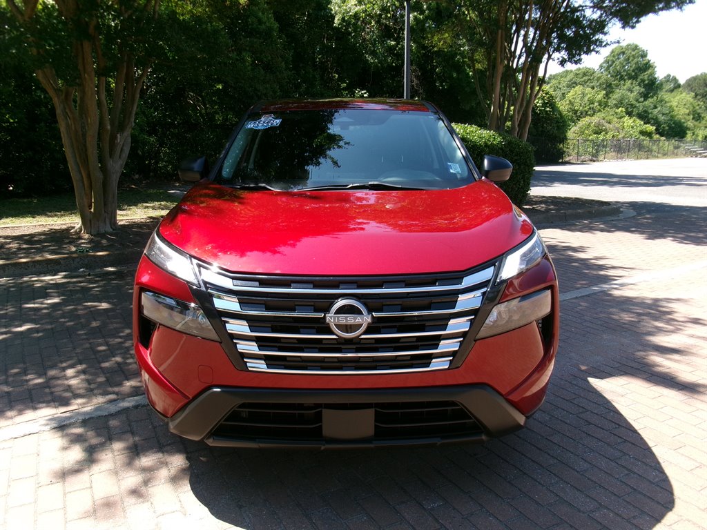2024 Nissan Rogue - $22,995