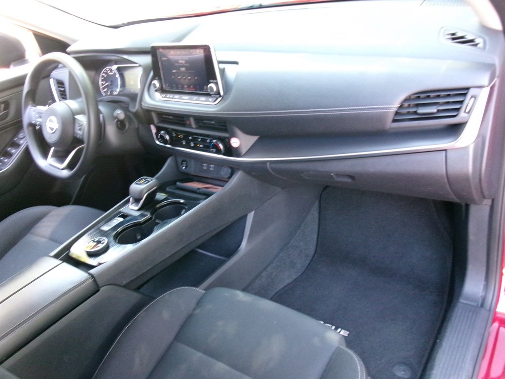 2024 Nissan Rogue - $22,995