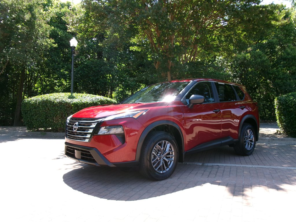 2024 Nissan Rogue - $22,995