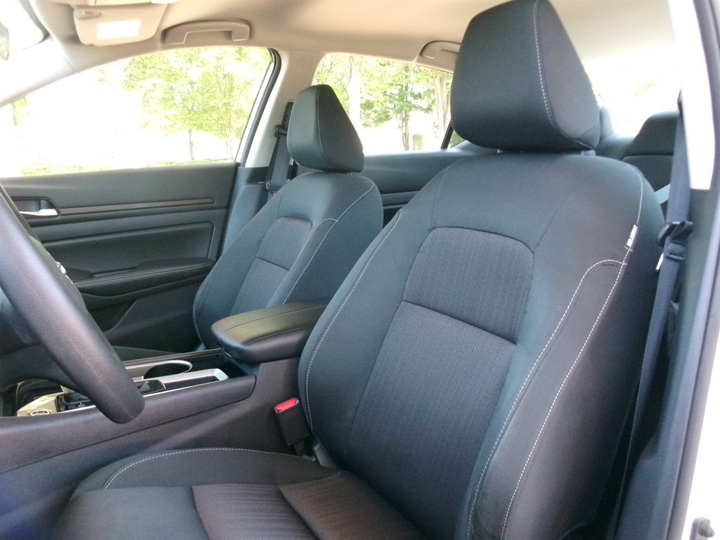 2024 Nissan Altima - $21,995
