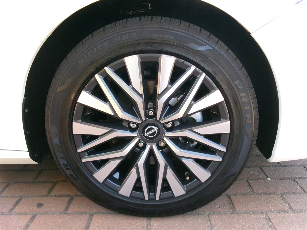 2024 Nissan Altima - $21,995