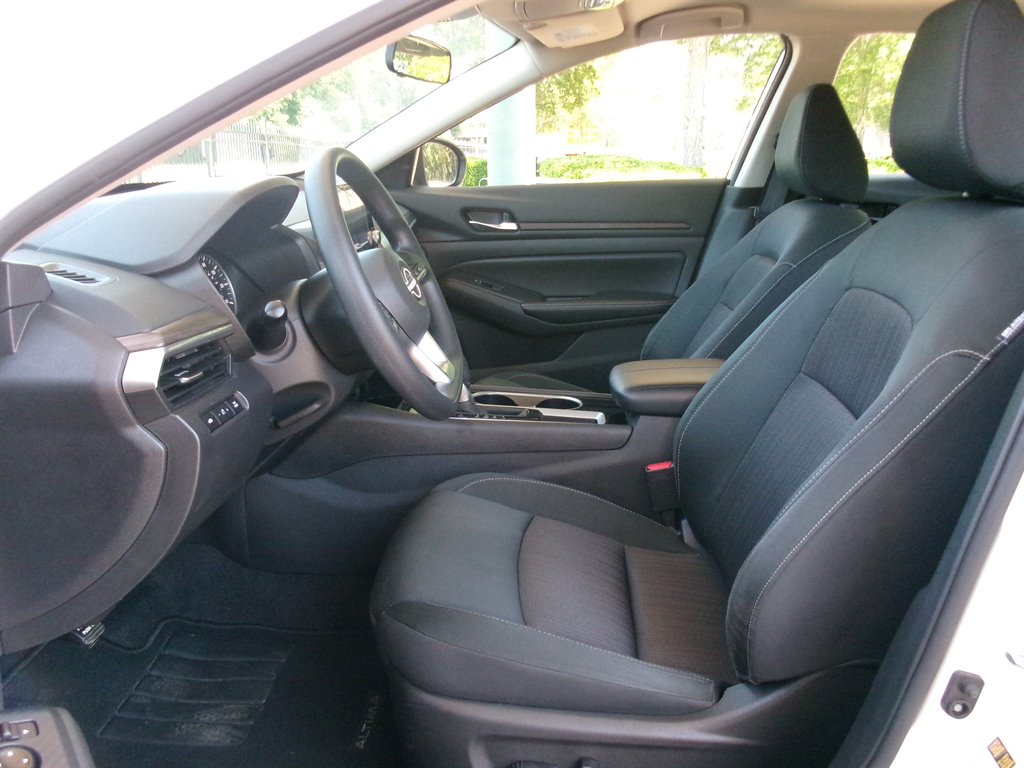 2024 Nissan Altima - $21,995