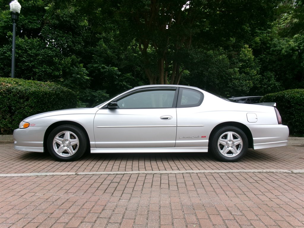 2001 Chevrolet Monte Carlo - $9,995