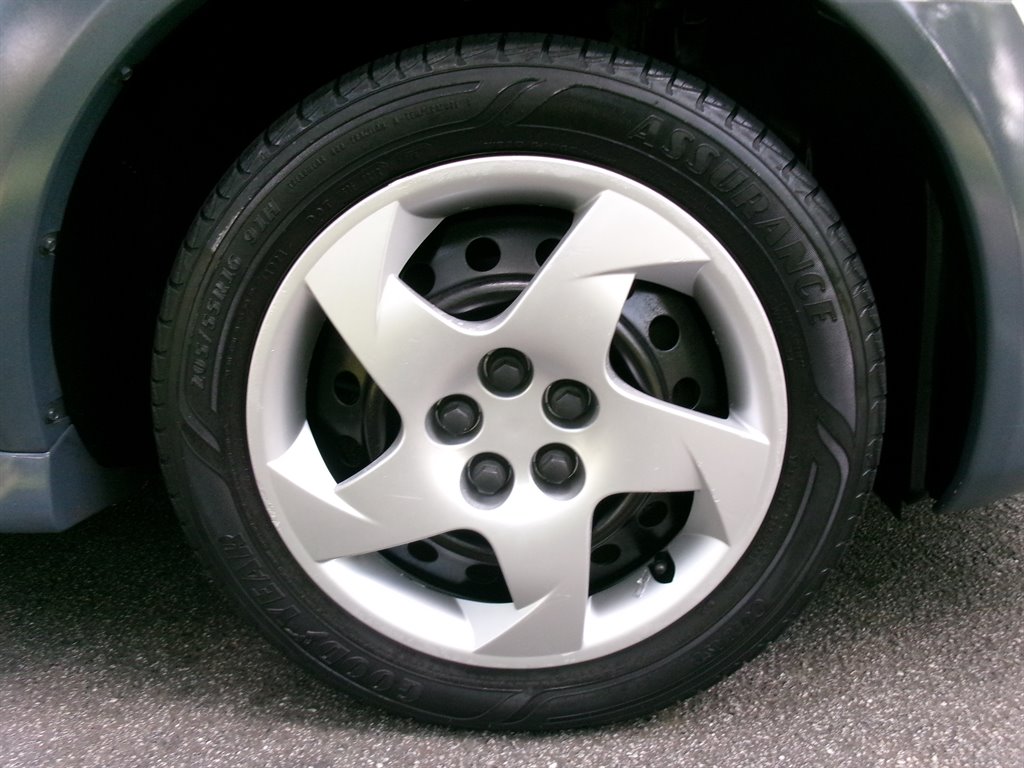 2005 Pontiac Vibe - $6,995