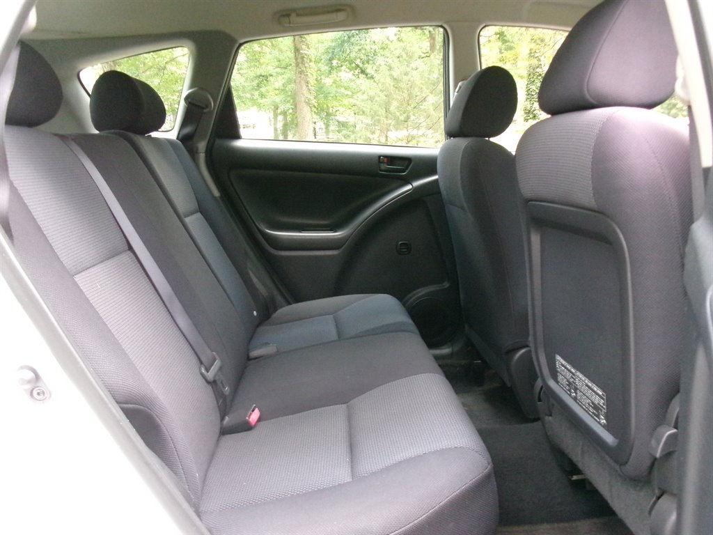 2005 Pontiac Vibe - $6,995