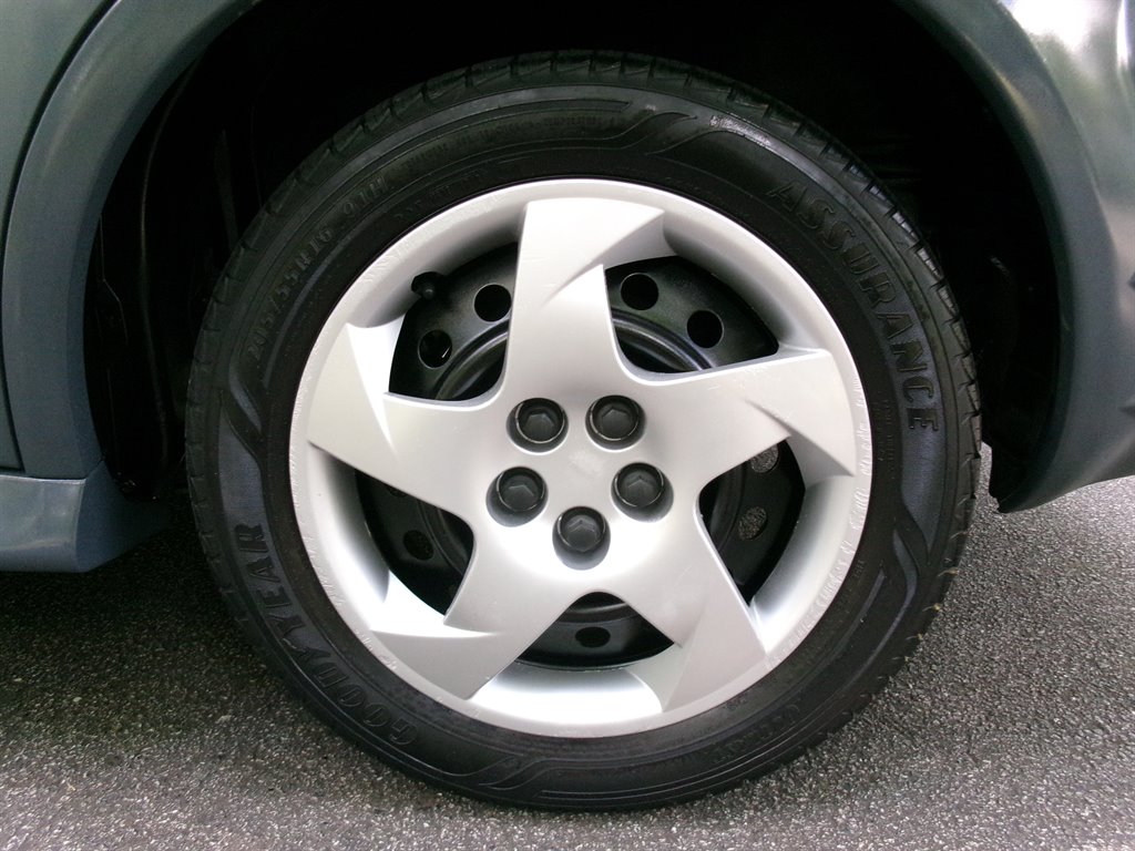 2005 Pontiac Vibe - $6,995