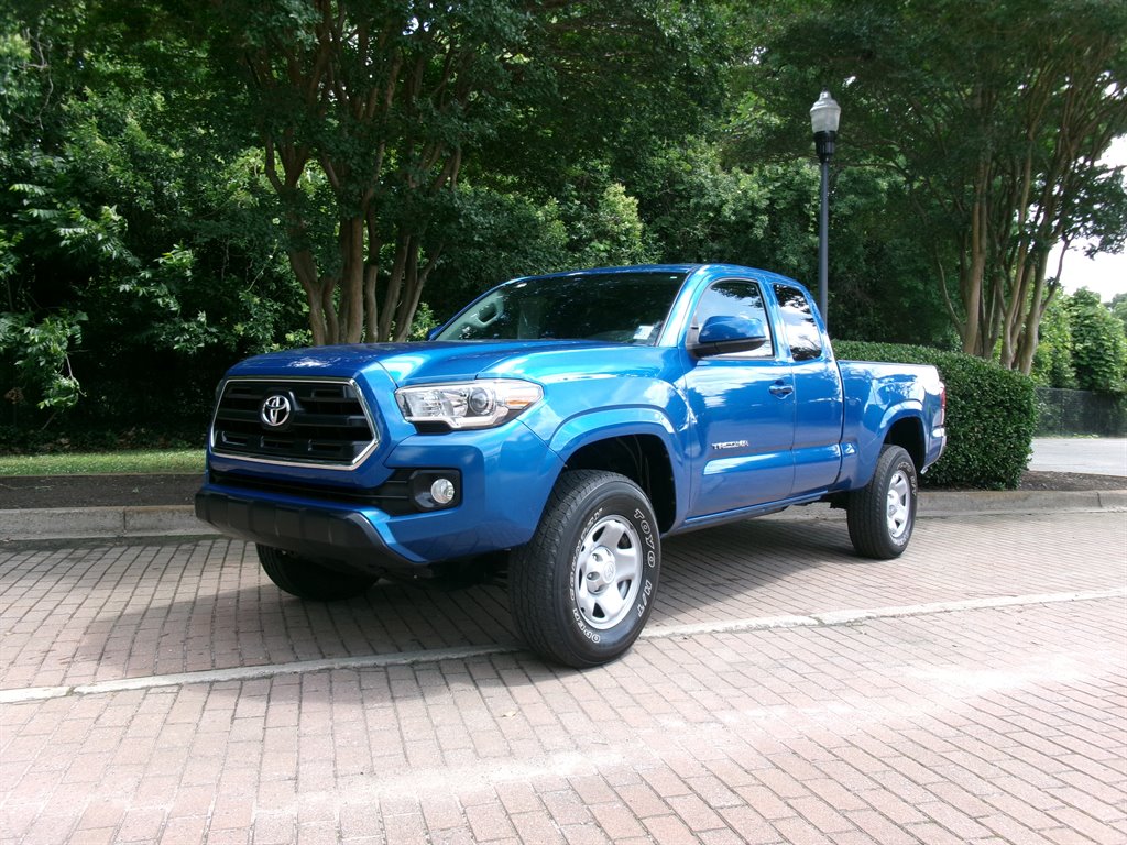 2016 Toyota Tacoma - $22,995