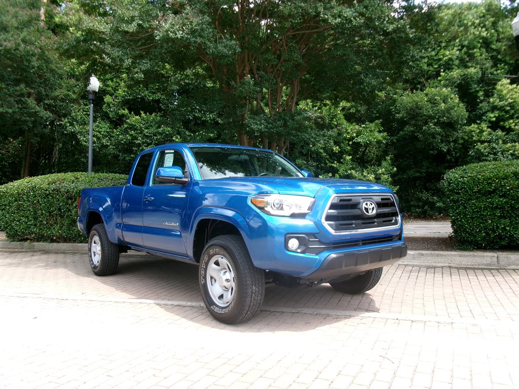 2016 Toyota Tacoma - $22,995