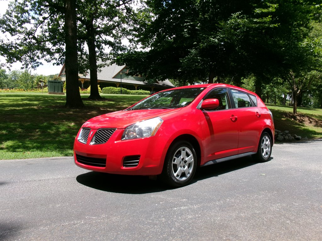 2009 Pontiac Vibe - $9,995