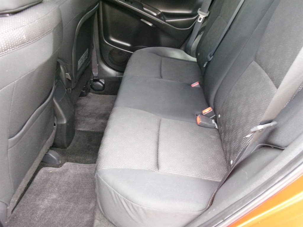 2009 Pontiac Vibe - $9,995