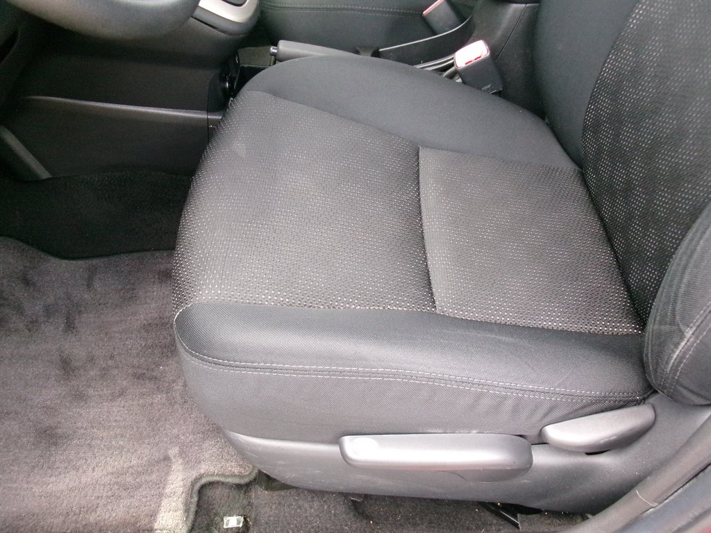 2009 Pontiac Vibe - $9,995