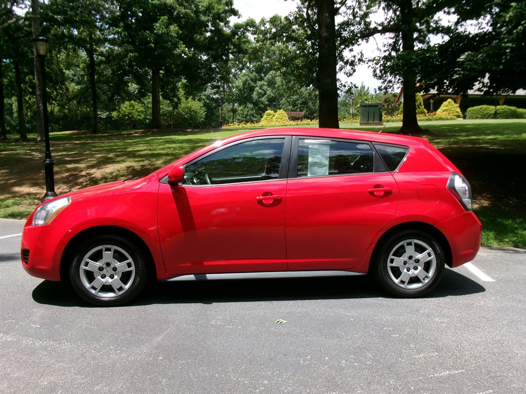 2009 Pontiac Vibe - $9,995