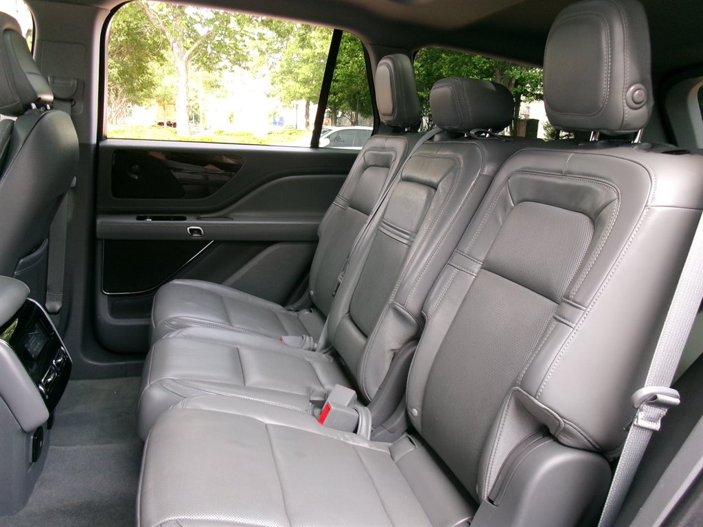 2020 Lincoln Aviator - $29,995