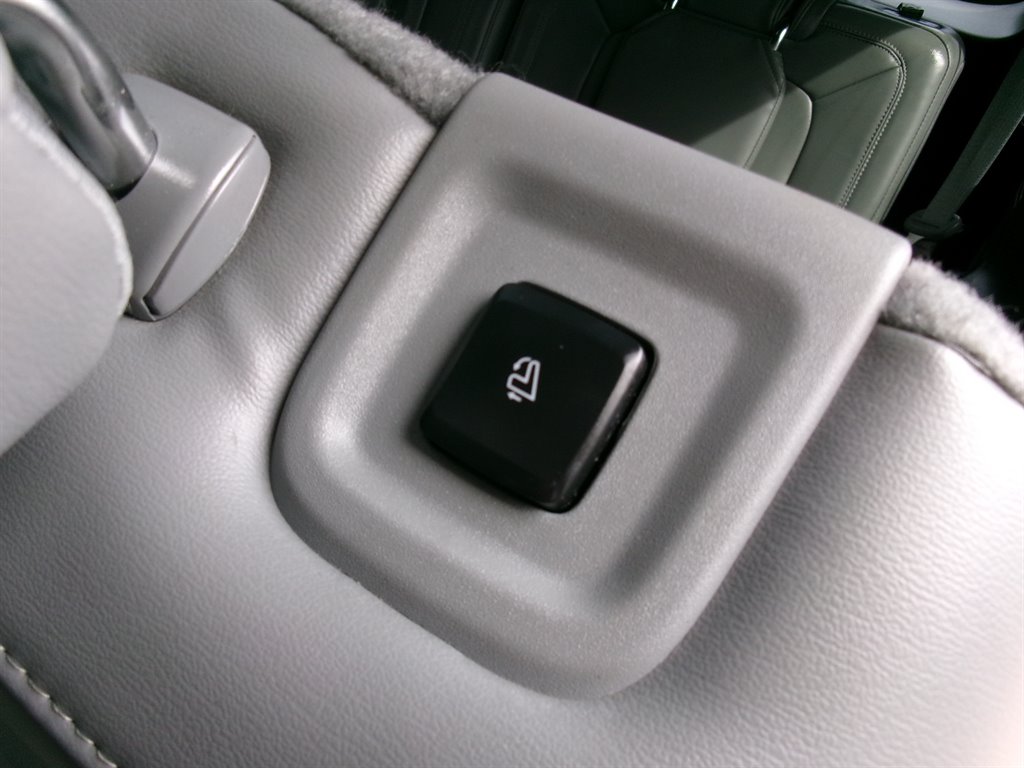 2020 Lincoln Aviator - $29,995