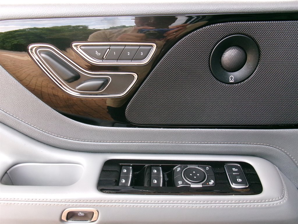 2020 Lincoln Aviator - $29,995