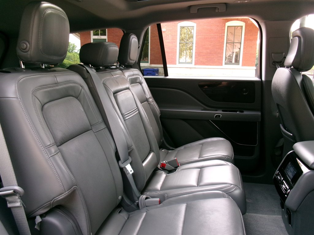 2020 Lincoln Aviator - $29,995