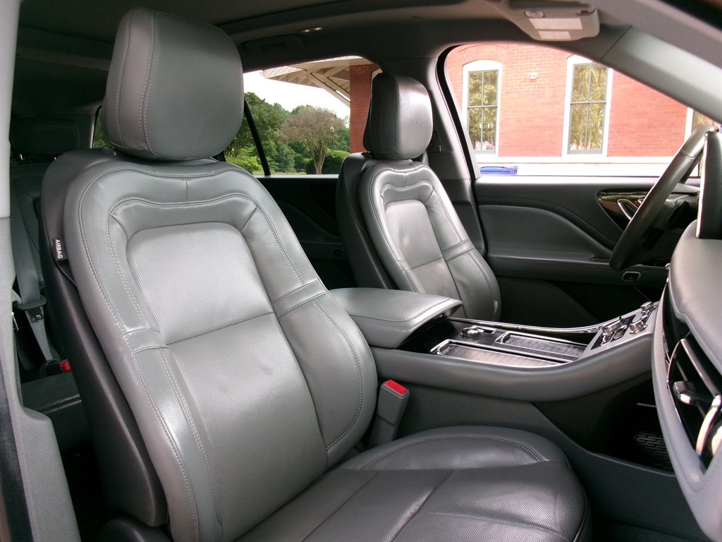 2020 Lincoln Aviator - $29,995