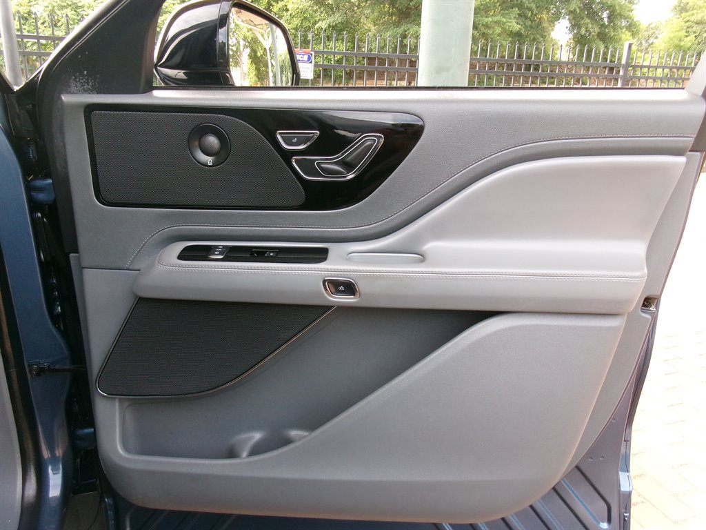 2020 Lincoln Aviator - $29,995