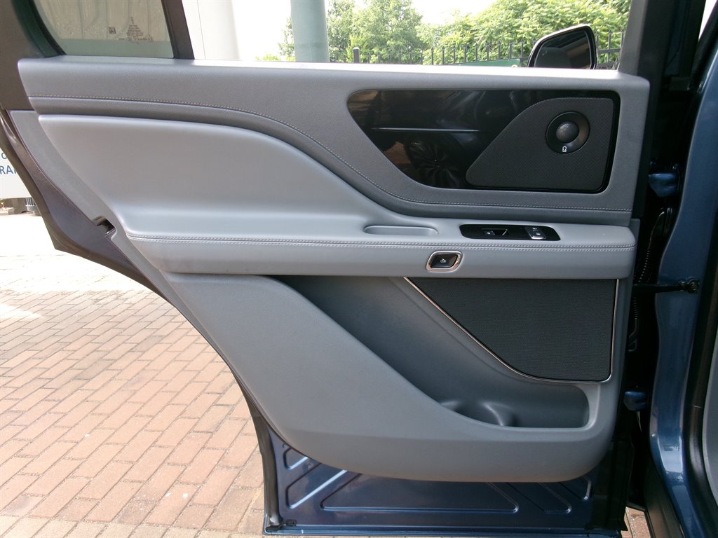 2020 Lincoln Aviator - $29,995