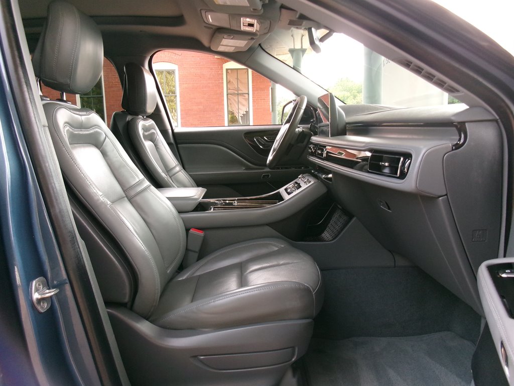 2020 Lincoln Aviator - $29,995