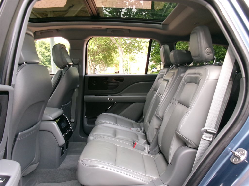 2020 Lincoln Aviator - $29,995