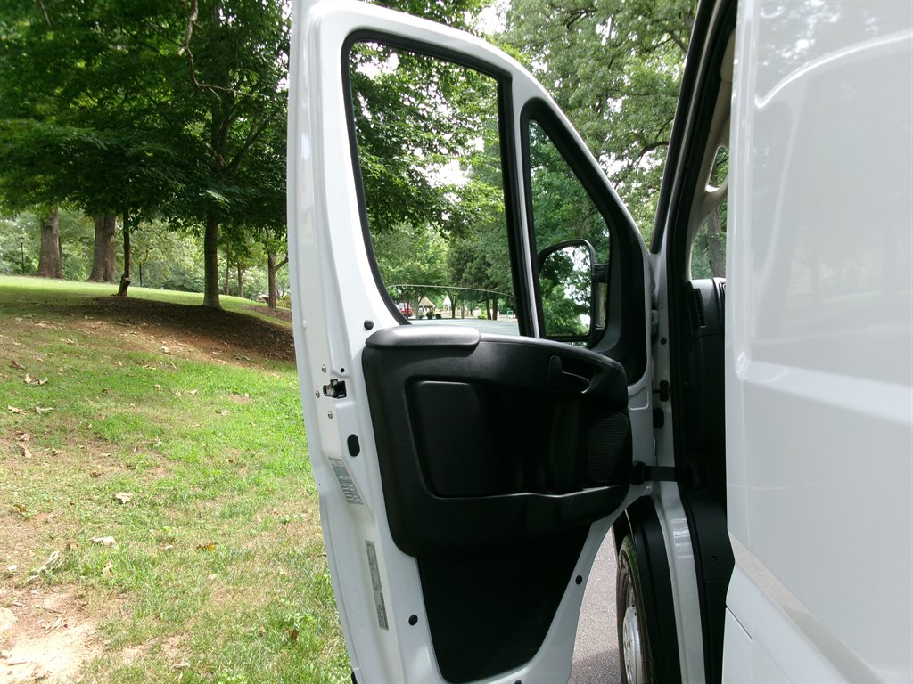 2025 Ram 2500 Promaster Vans - $34,000