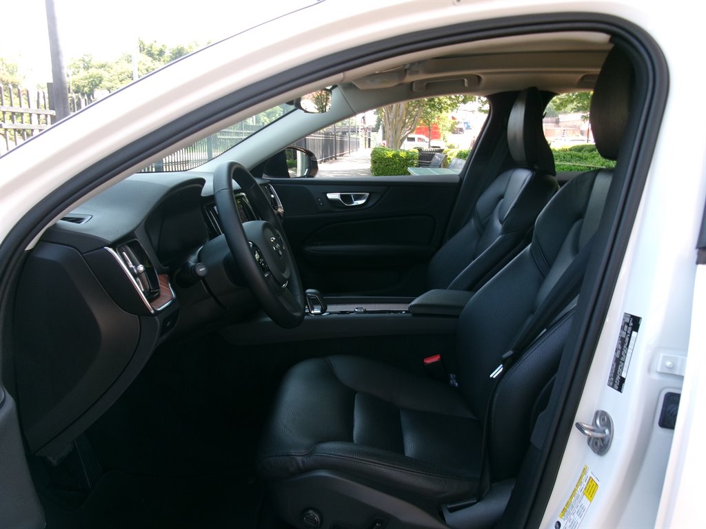2024 Volvo S60 - $36,990