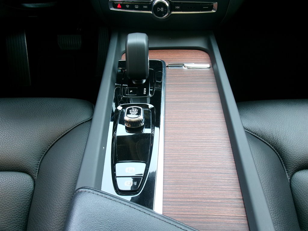 2024 Volvo S60 - $36,990