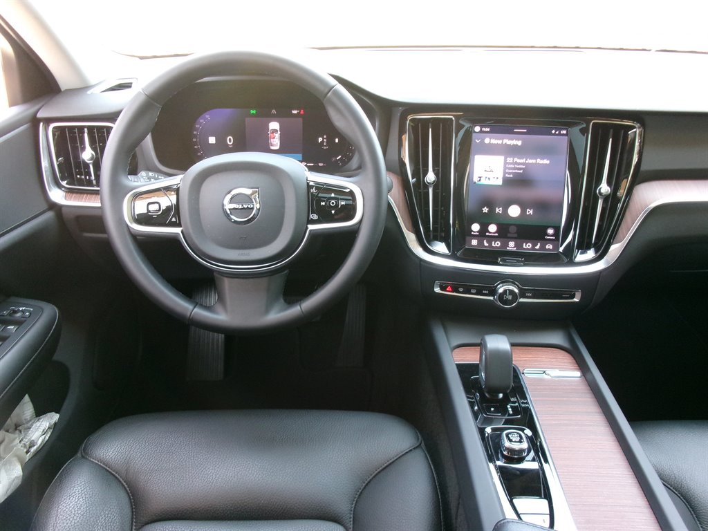 2024 Volvo S60 - $36,990