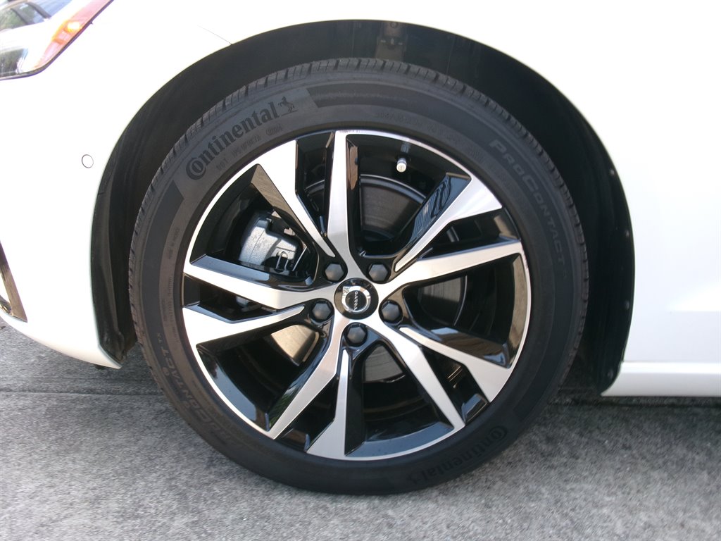 2024 Volvo S60 - $36,990