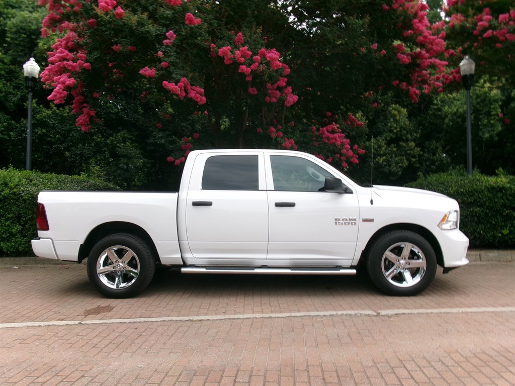 2017 Ram 1500 - $22,995